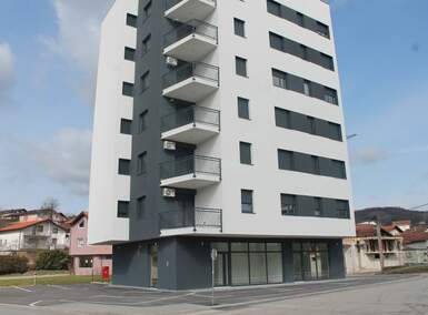 Trosoban stan, Cazin, Mala Lisa, prodaja, 65m2, 168300e, id625
