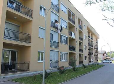 Trosoban stan, Cazin, Mala Lisa, prodaja, 60m2, 154998e, id629