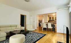 Trosoban stan, Sarajevo, izdavanje, 120m2, 2500KM, id819